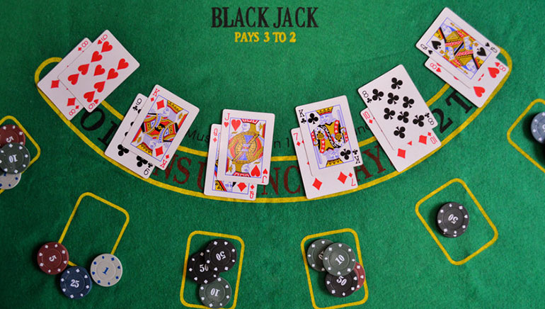 Panduan untuk Bermain Permainan Blackjack Had Tinggi dalam 2026