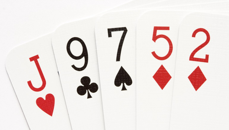 Petua Bermain Bakarat Seperti Seorang Pakar